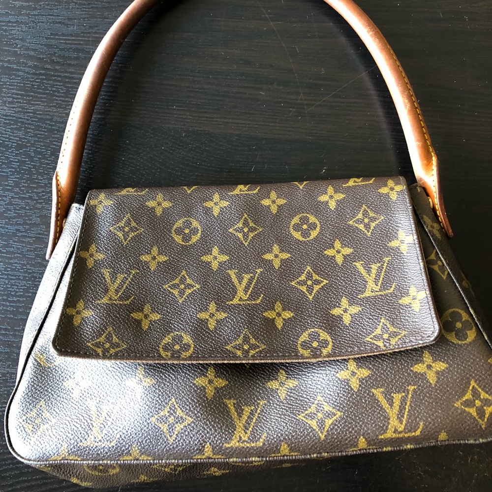 Authentic Louis Vuitton Looping Bag